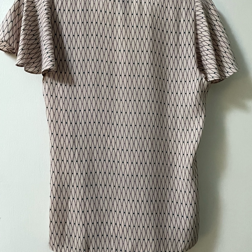 Trouve hidden wrap top, light pink with print - Picture 2 of 3